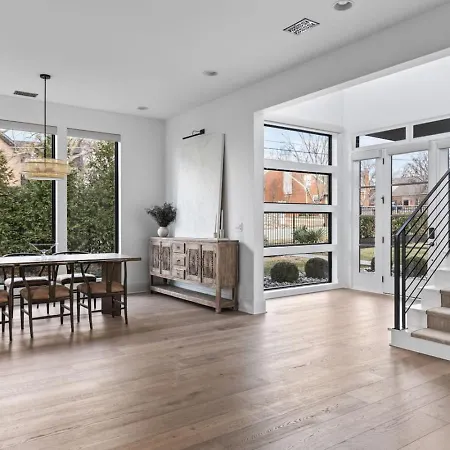 Holiday home Luxury In Hills With Garage And Walk To The Park Nashville