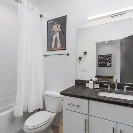 Holiday home Two Adjacent Homes In 12 South And Belmont Area Sleeps 20 People Nashville
