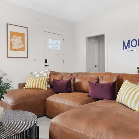 The Morrison - Karaoke Theater Backyard Oasis Holiday home