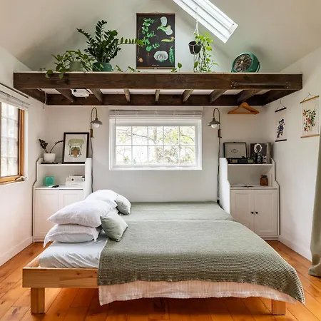 Dreamy Tiny House With Hot Tub And Garden Patio Holiday home