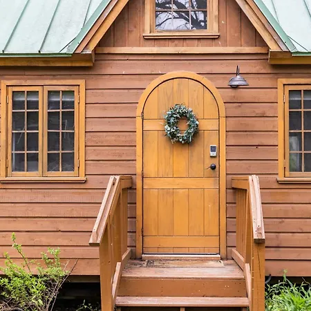 Dreamy Tiny House With Hot Tub And Garden Patio Nashville