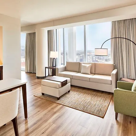 Hotel Embassy By Hilton Downtown 4*
