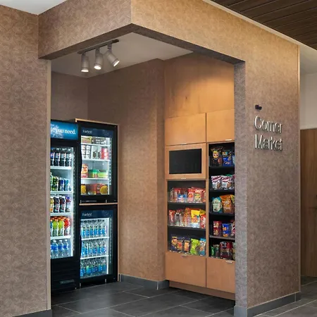 Hotel Fairfield By Marriott & Bellevue