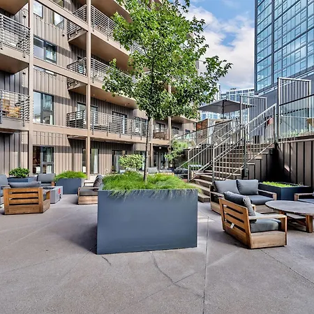 Holiday home Beverly Nash Downtown, Incredible Skyline Views, Walk To Broadway! Nashville