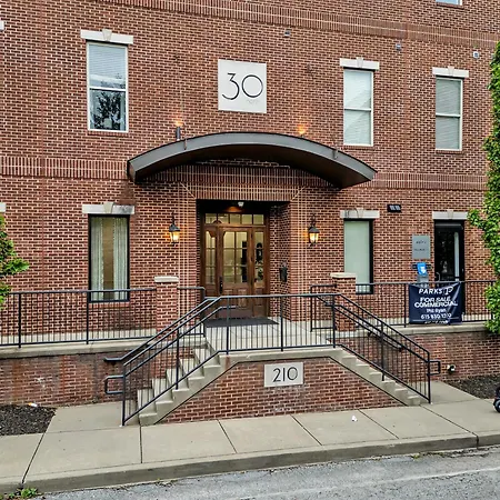 The Barrelhouse Loft In West End Near Vandy And Centennial