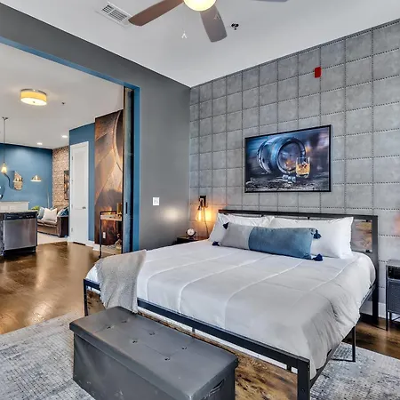 The Barrelhouse Loft In West End Near Vandy And Centennial *