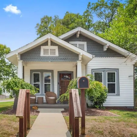 Holiday home Private Cottage With Hot Tub 17Mi To Downtown Nashville