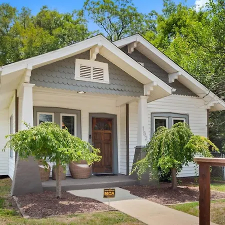 Holiday home Private Cottage With Hot Tub 17Mi To Downtown *