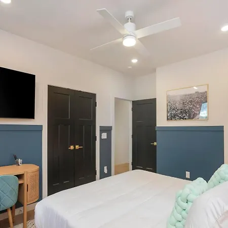 Holiday home Giddy Up On Music Row Hot Tub 1mi To Dt *