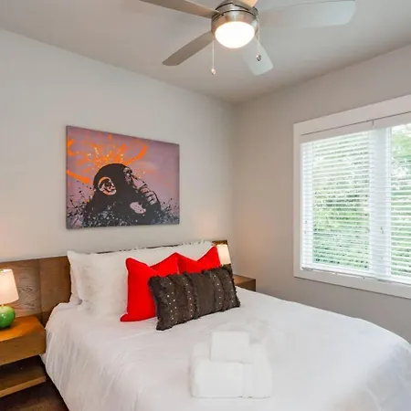 Spacious By Geodis Park 23 Mi To Broadway! *
