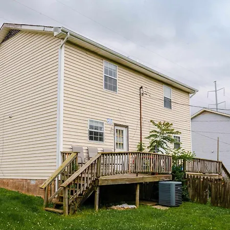 East Getaway - Walk To Parks Golf & Music Spots Holiday home Nashville
