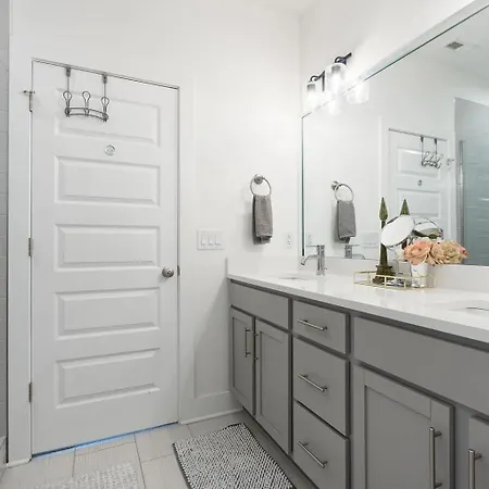 500 Creative Way, 26 Hbr Apartment