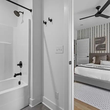 Holiday home The Waylon - Newly Redesigned, Rooftop With Sauna Nashville