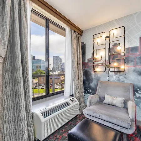 Hotel Western Downtown Music Row 3*