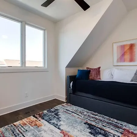 West End Escape - New Build With Rooftop Views Holiday home *