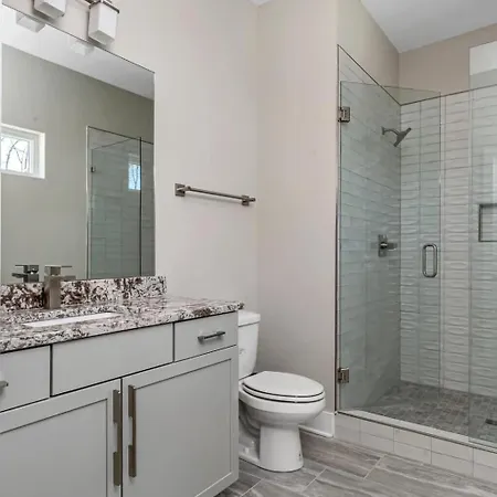 Brand New Side By Side Homes - Sleeps 24 Guests Nashville