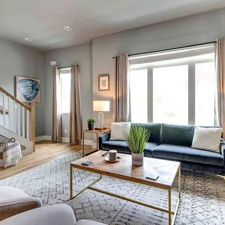 Gorgeous W Incredible Rooftop *