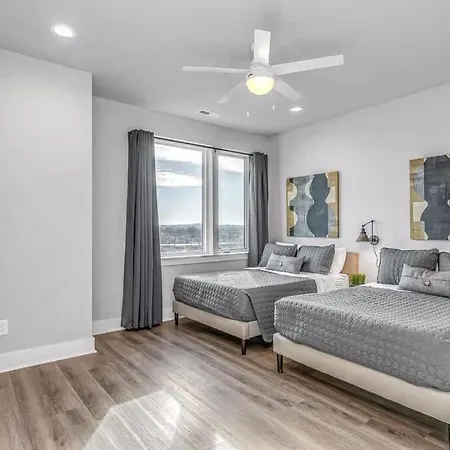 Holiday home Spacious Nash For 12 Near Broadway *