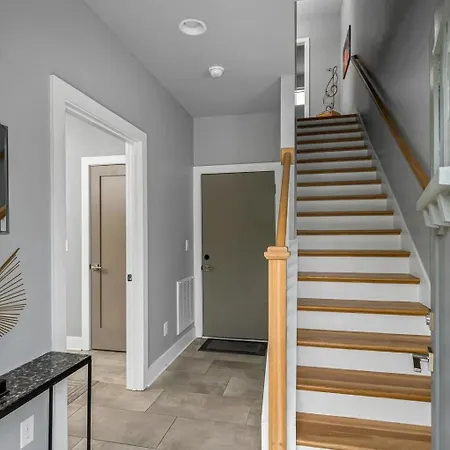 Spacious Sleeps 12 Rooftop Lounge Nashville