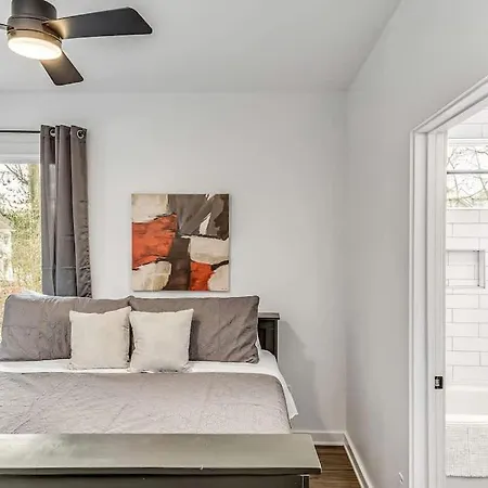 Cozy House - Great Rooftop - Walks To Bars Holiday home Nashville