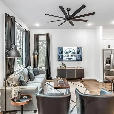 Cozy House - Great Rooftop - Walks To Bars Holiday home Nashville