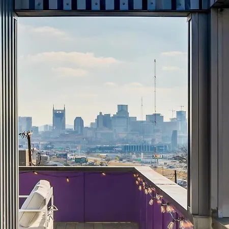 Side By Side Era - Hot Tubs - Rooftop Views Nashville