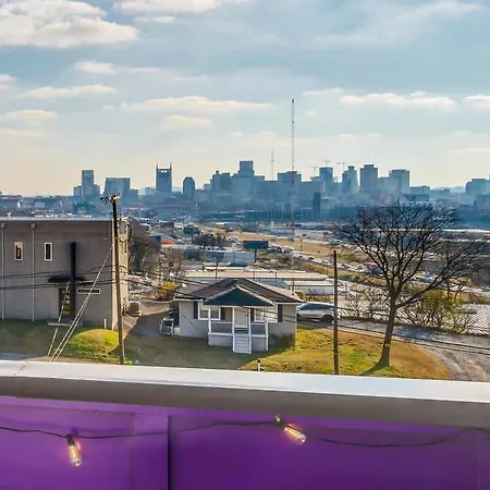 Rooftop Skyline Views - Private Hot Tub - Fire Pit