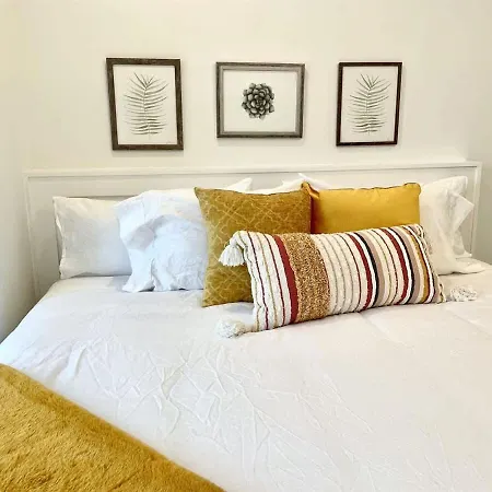 Cozy - Close To Broadway *