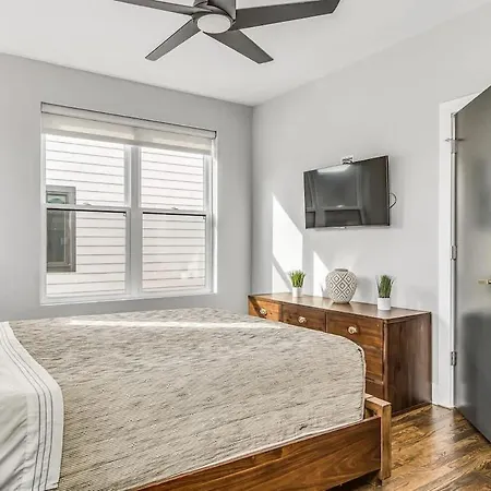 Holiday home Beautiful - Broadway Escape Nashville