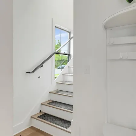 Sprawling Estate - Sleeps 16 Nashville