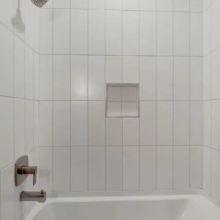 6 Min To Broadway - Gym Rooftop Sleeps 8