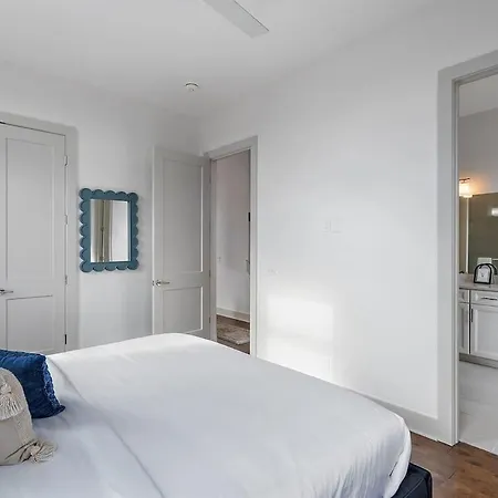 Holiday home The Southern Lady - Newly Renovated Spacious Patio *