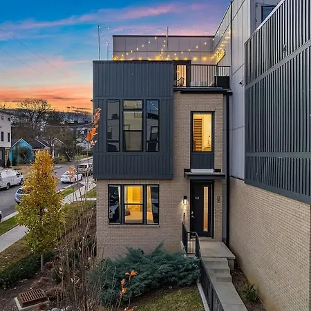 The Southern Lady - Newly Renovated Spacious Patio Nashville