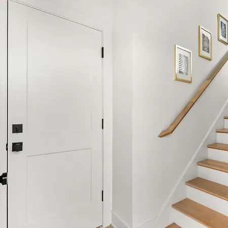 4bd Townhome East Nash With Rooftop 12ppl *
