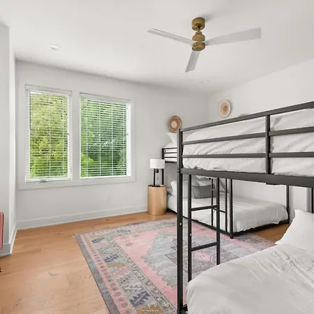 4bd Townhome East Nash With Rooftop 12ppl *