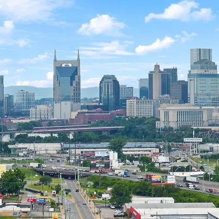 Holiday home Modern 3-story Townhome W Rooftop & Views Nashville