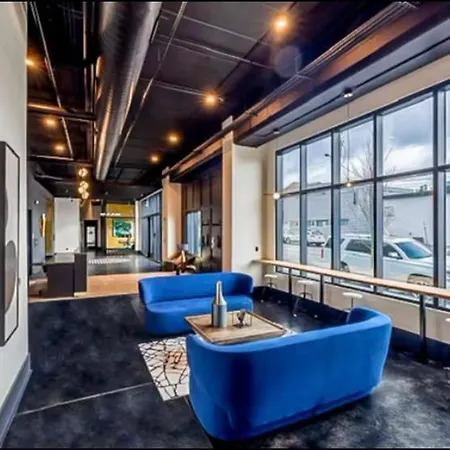 The Muse Emerald Isle Downtowns Favorite By Skyrun Apartment Nashville