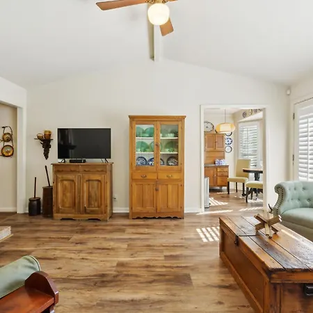 Charming Vintage 3 Bedroom Townhome 30 Or Days By Skyrun Nashville