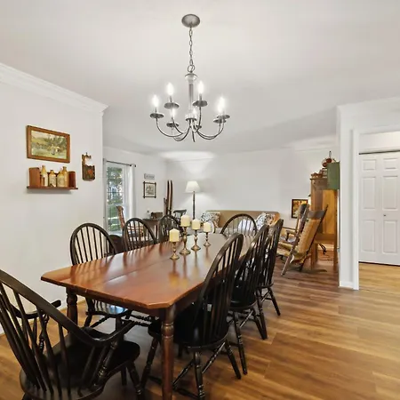 Charming Vintage 3 Bedroom Townhome 30 Or Days By Skyrun