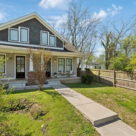 East Nashville Retreat For 10 Guests * Nashville