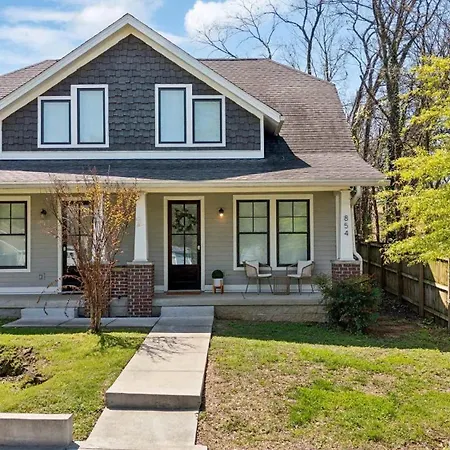 East Nashville Retreat For 10 Guests Holiday home