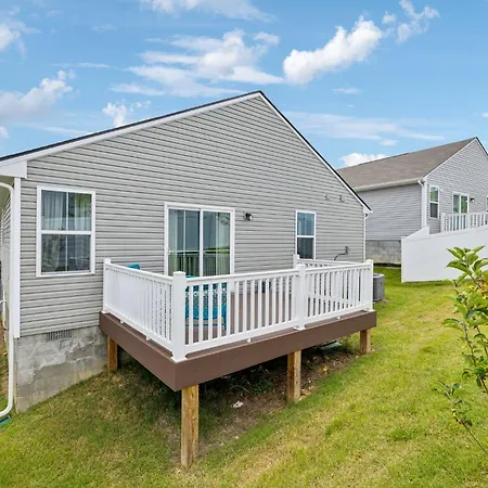 Holiday home Stylish Vibe 2 Bed 2 Bath 30 Or Days By Skyrun *