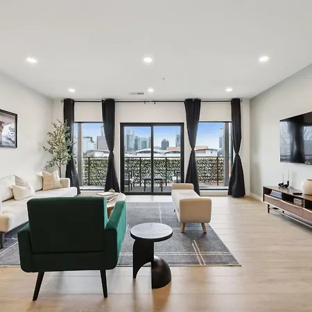 Apartment Skyline Nights Downtown Nash W/ Views, Pool, Gym Nashville