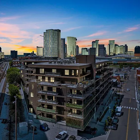 Holiday home Rhythm & Rooftop Penthouse | Skyline Views | Pool Nashville