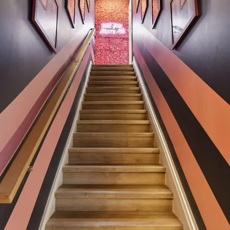 Apartment Diamonds Are Forever Walk To Broadway Pool And Gym *