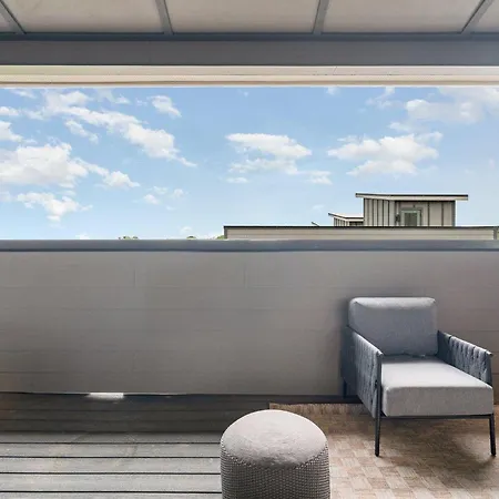 Trillium-3 Unit Combo-private Decks-near Broadway