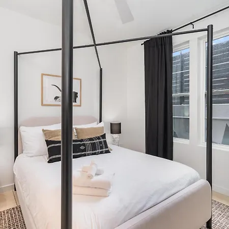 Round-up - Private Deck/hot Tub - 7 Mins Broadway *