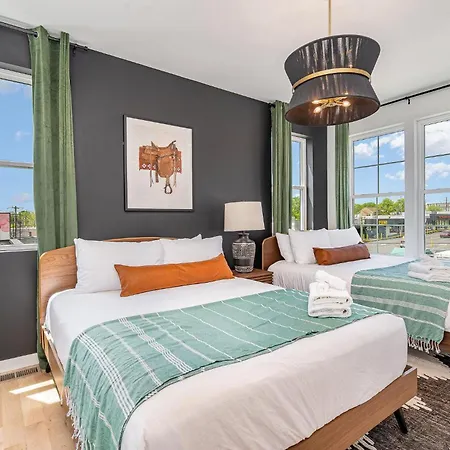 Quadra-4 Unit Combo-rooftop Decks-mins To Broadway Nashville