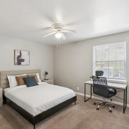 Jamestown B4 I Comfy 2 Bed 1 Bath Nashville