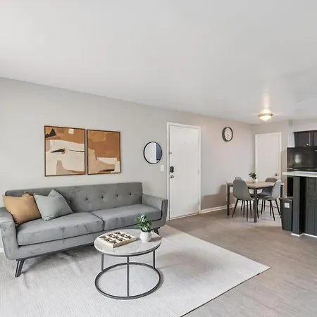 Jamestown B4 I Comfy 2 Bed 1 Bath Nashville